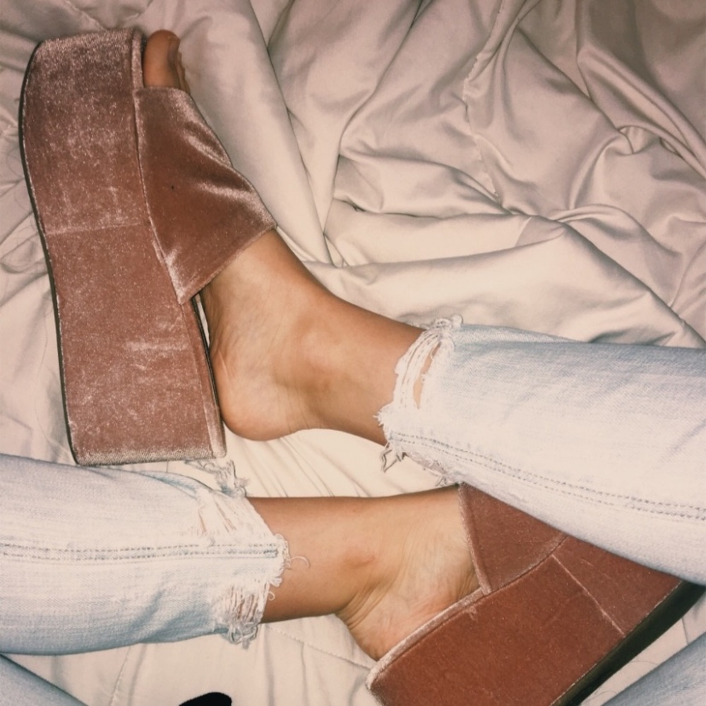 Velvet platforms